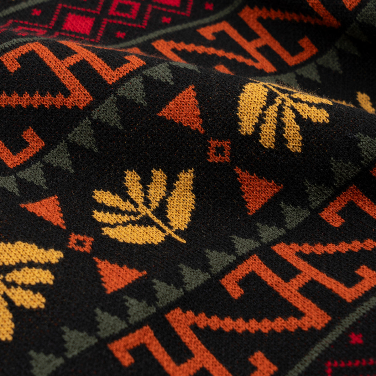Magenta - Peru Knit Crewneck - Black