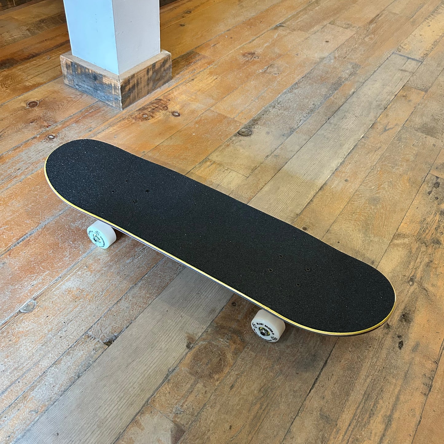 Starter Complete - Blast Skates Junior 8"
