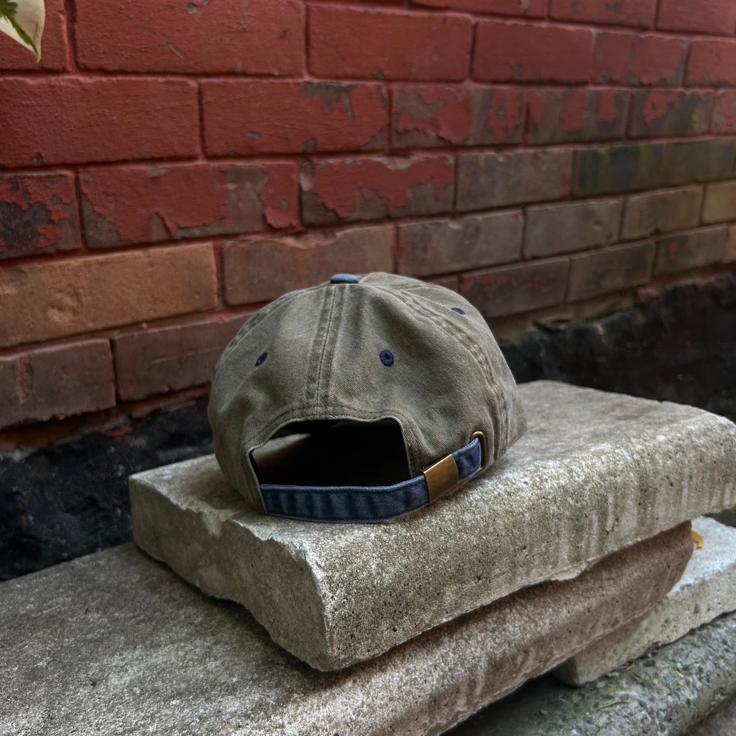 Beart - Six Panel Dad Cap - Khaki/Navy