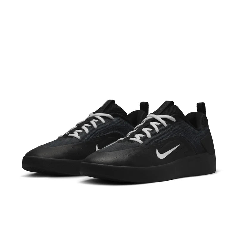 Nike SB - Nyjah 4s - Black / White