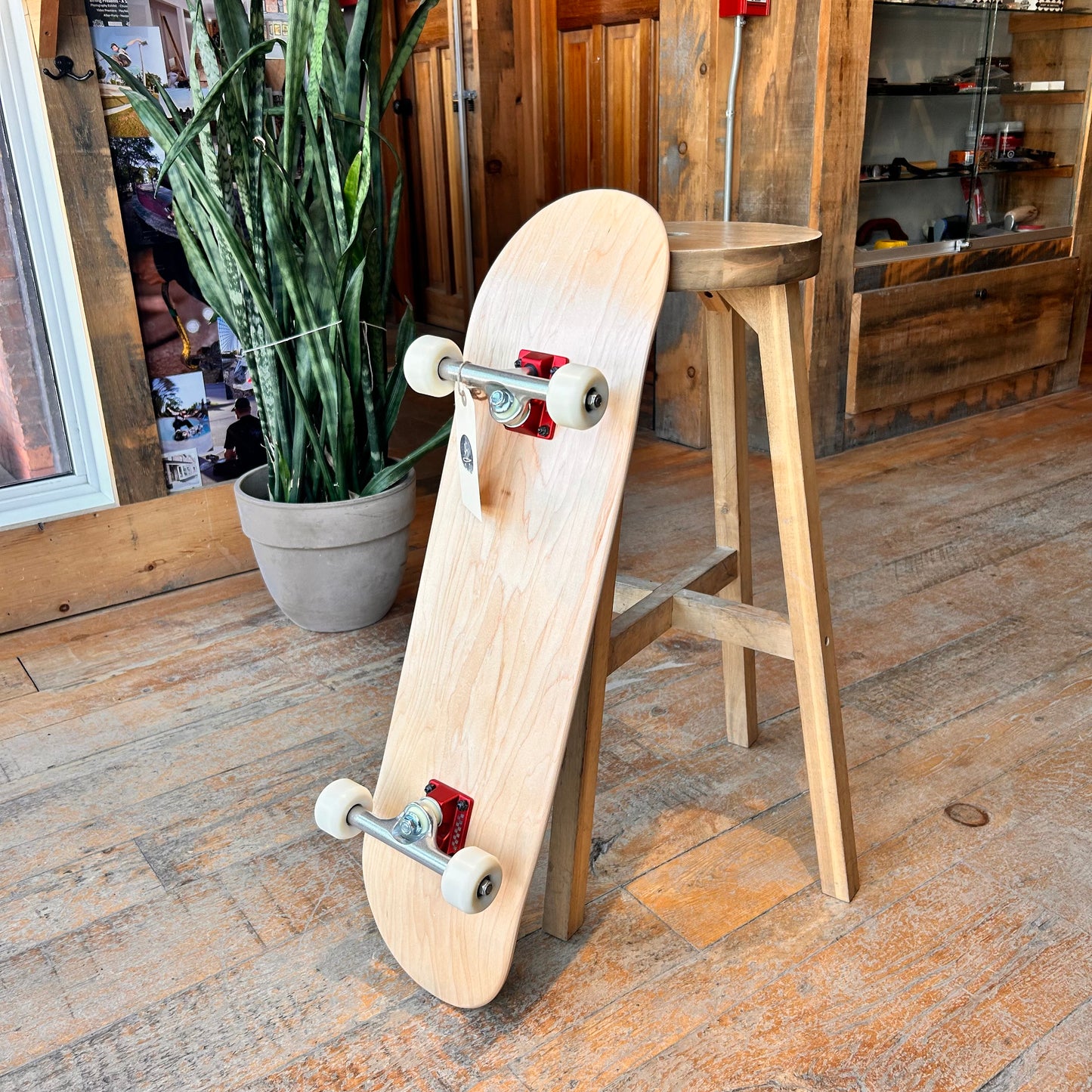 Next Step Complete - Blank, Wood Grain (Red Baseplate ACEs) - 8"
