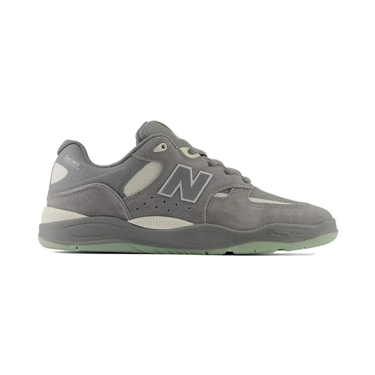 NB Numeric - 1010 - Grey/White