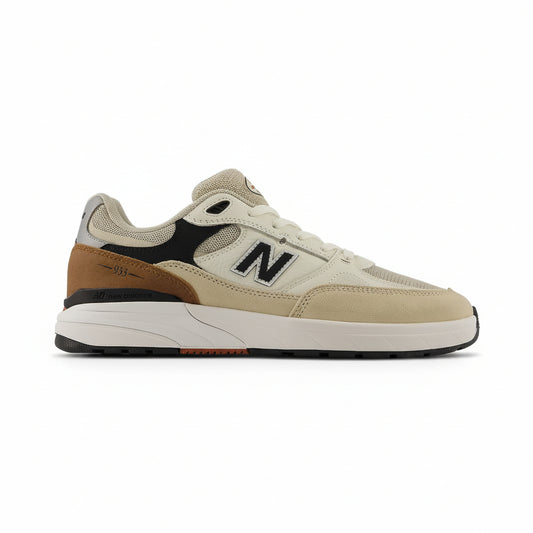 NB Numeric - 933 Reynolds - Brown / White