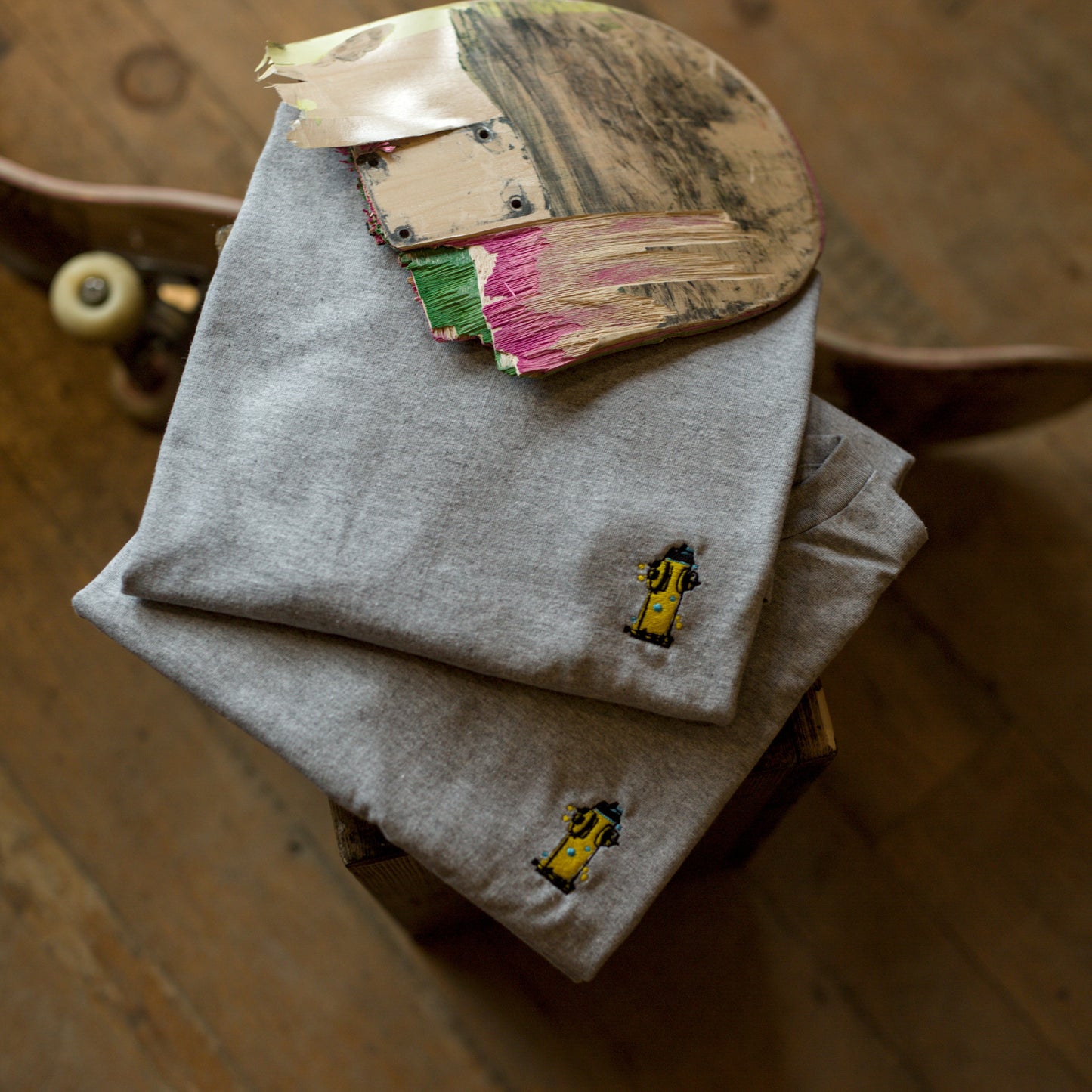 Hydrant Embroidery T Shirt - Heather Grey